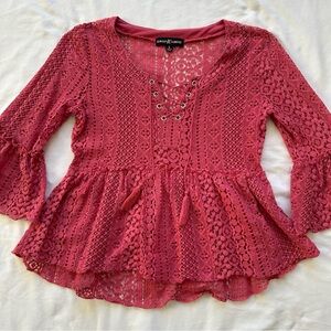 Almost Famous Lace Top | Size Small